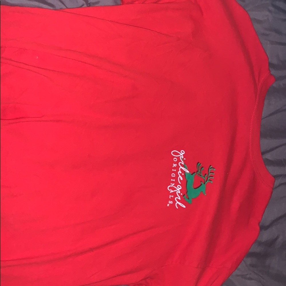 Christmas theme shirt size medium